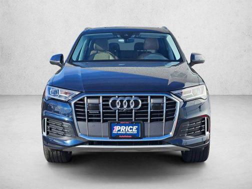 Waitomo Blue Metallic 2023 Audi Q7 45 Premium