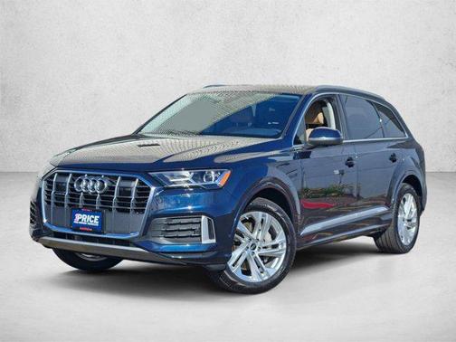 Waitomo Blue Metallic 2023 Audi Q7 45 Premium
