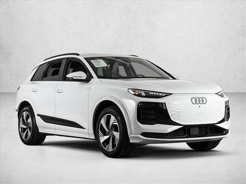 Glacier White Metallic 2025 Audi Q6 e-tron Premium Plus quattro
