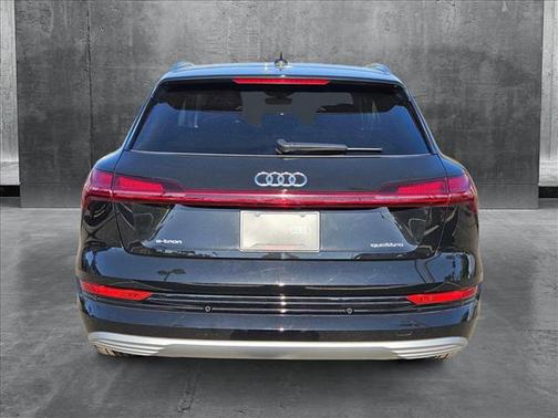 2023 Audi e-tron Premium Plus quattro