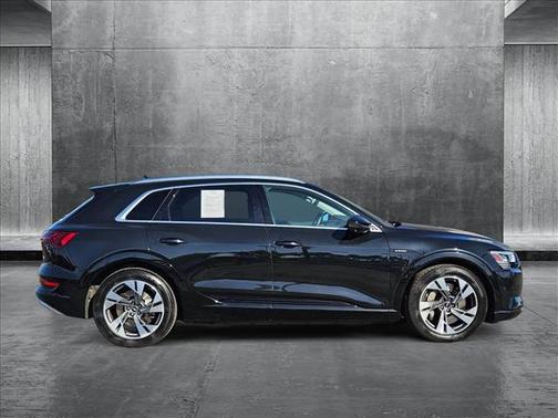 2023 Audi e-tron Premium Plus quattro