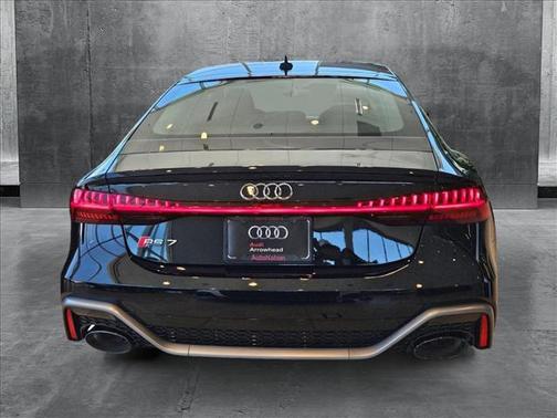 2025 Audi RS 7 4.0T Performance