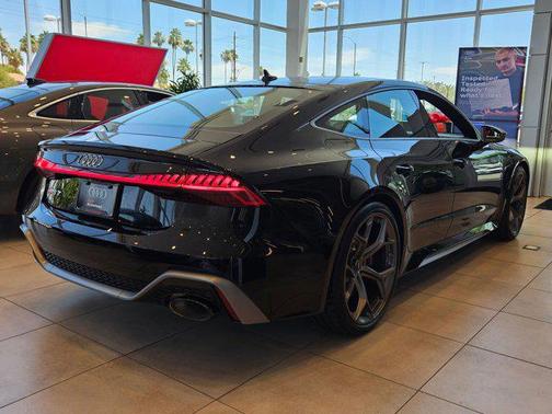 2025 Audi RS 7 4.0T Performance