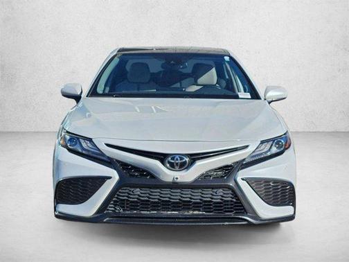 Wind Chill Pearl 2021 Toyota Camry XSE