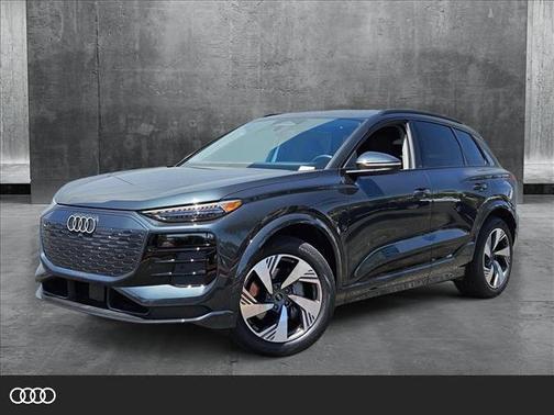 2025 Audi Q6 e-tron Premium Plus quattro