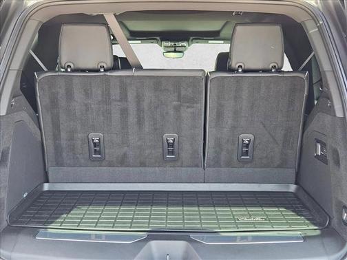 Crystal White Tricoat 2025 Cadillac Escalade Sport