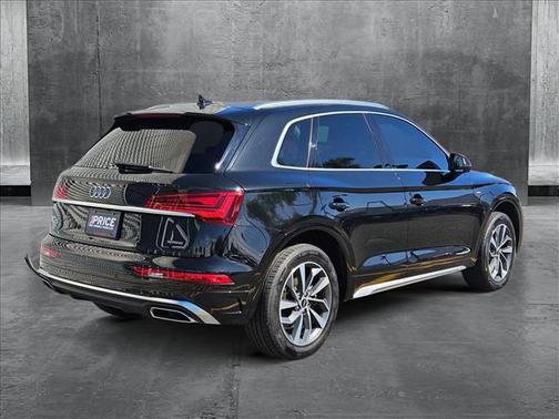 2022 Audi Q5 45 S line Premium