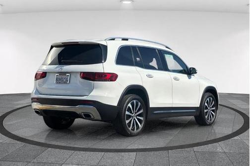 White 2021 Mercedes-Benz GLB 250 BASE
