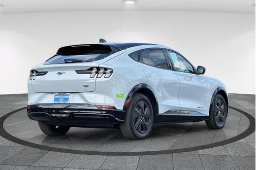 2022 Ford Mustang Mach-E CALIFORNIA ROUTE 1