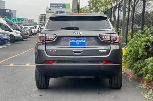 2022 Jeep Compass LATITUDE