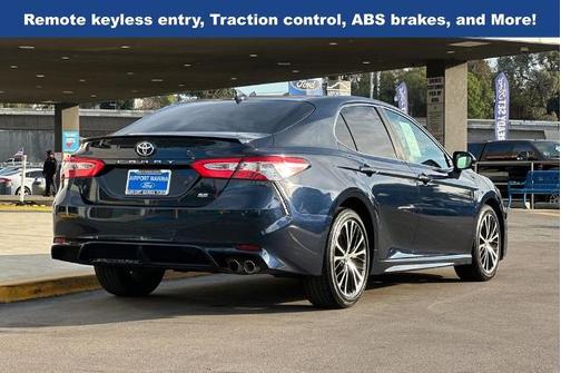 2020 Toyota Camry SE