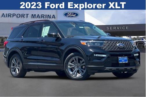 AGATE BLACK METALLIC 2023 Ford Explorer XLT