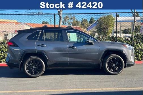 2022 Toyota RAV4 XSE