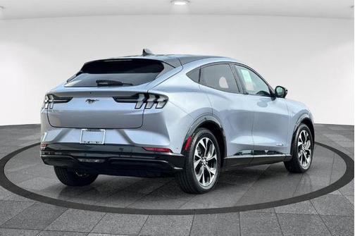 ICED BLUE METALLIC 2022 Ford Mustang Mach-E PREMIUM