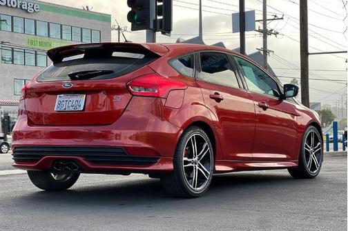 2018 Ford Focus BASE