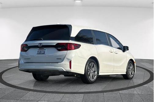 2025 Honda Odyssey TOURING