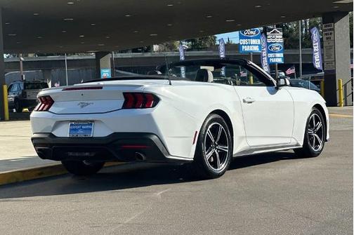 2024 Ford Mustang ECOBOOST PREMIUM