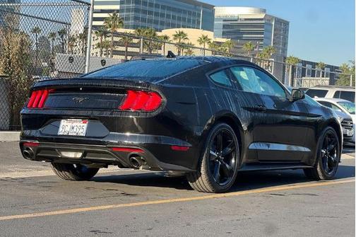 2022 Ford Mustang ECOBOOST