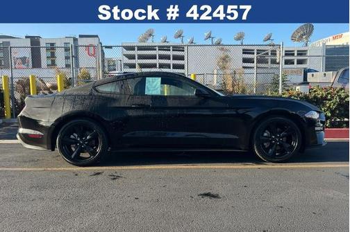 2022 Ford Mustang ECOBOOST