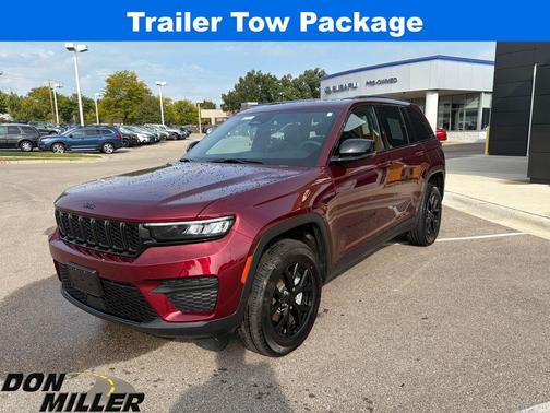 2025 Jeep Grand Cherokee Laredo