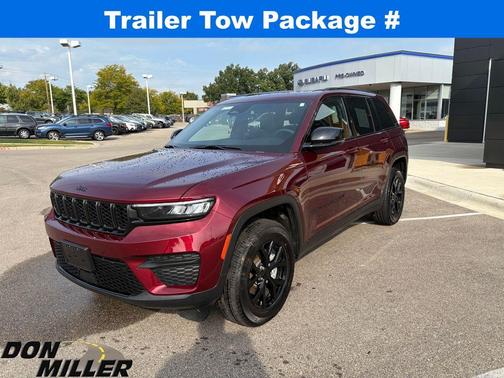 2025 Jeep Grand Cherokee Laredo