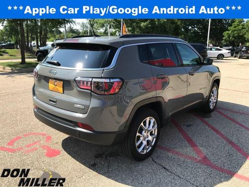 2023 Jeep Compass Latitude Lux
