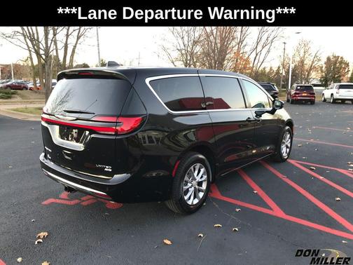 2026 Chrysler Pacifica Limited