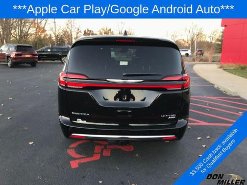 2026 Chrysler Pacifica Limited