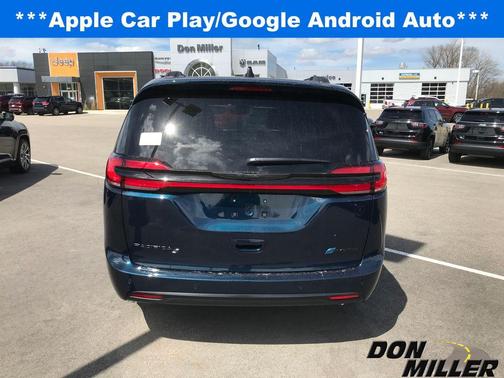 2025 Chrysler Pacifica Hybrid Select