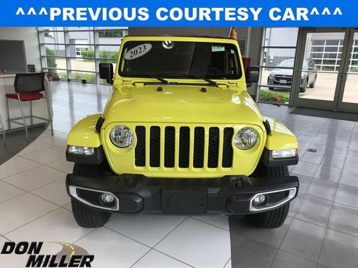 2023 Jeep Gladiator Sport