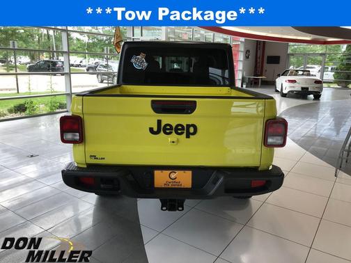 2023 Jeep Gladiator Sport