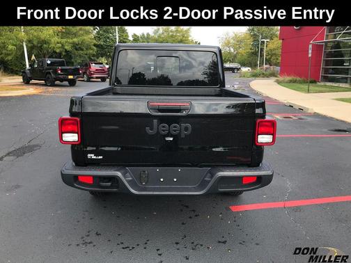 2025 Jeep Gladiator Sport