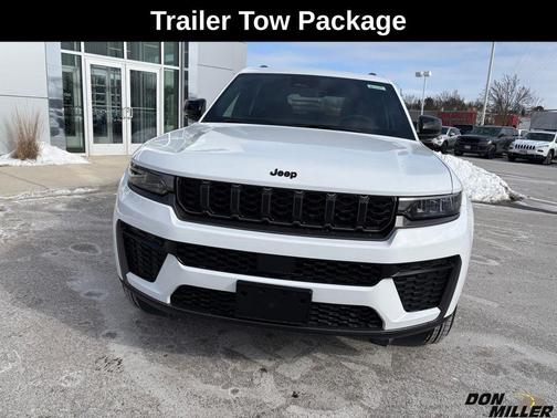 2026 Jeep Grand Cherokee Laredo