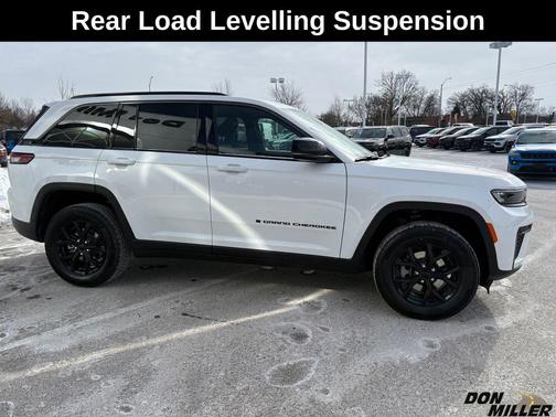 2026 Jeep Grand Cherokee Laredo