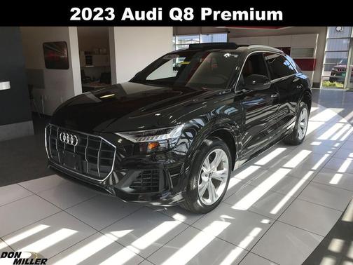 Mythos Black Metallic 2023 Audi Q8 55 Premium