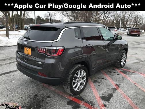 2022 Jeep Compass Latitude Lux