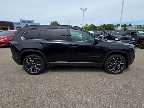 Diamond Black 2026 Jeep Cherokee Overland