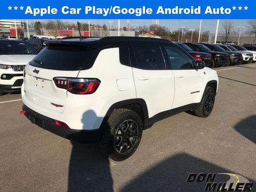 2025 Jeep Compass Trailhawk
