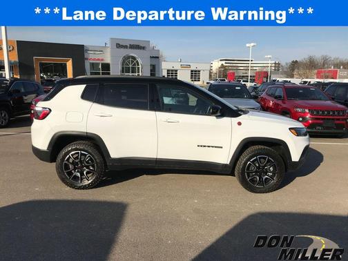 2025 Jeep Compass Trailhawk