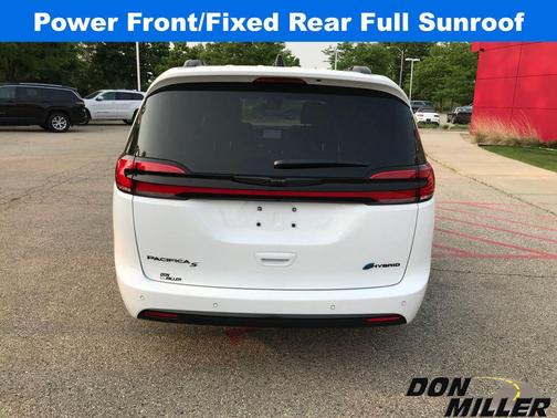 2025 Chrysler Pacifica Hybrid Select