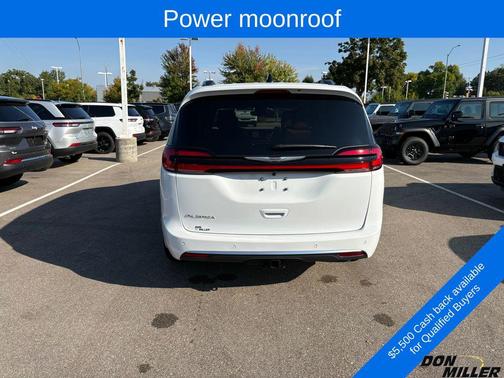 2026 Chrysler Pacifica Pinnacle