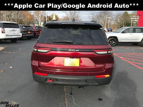 2022 Jeep Grand Cherokee Trailhawk