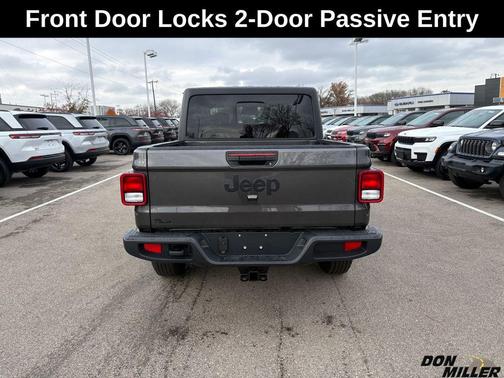 2026 Jeep Gladiator Sport