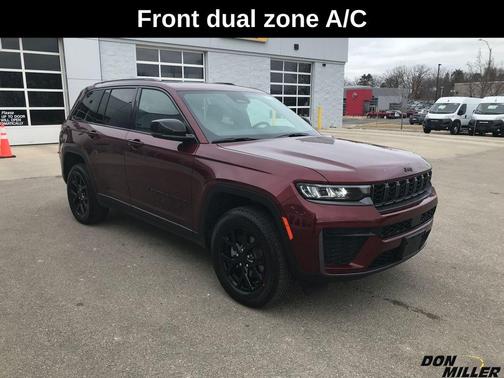 2026 Jeep Grand Cherokee Laredo