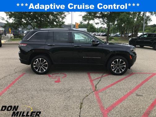 2022 Jeep Grand Cherokee Overland