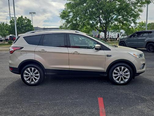White Gold Metallic 2018 Ford Escape Titanium
