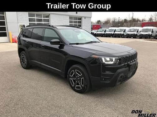 Diamond Black 2026 Jeep Cherokee LAREDO/LIMITED