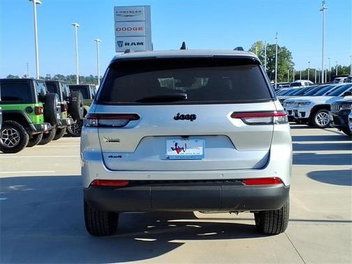 2025 Jeep Grand Cherokee L Laredo