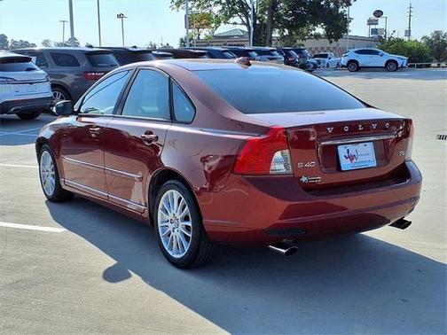 2011 Volvo S40 T5 R-Design