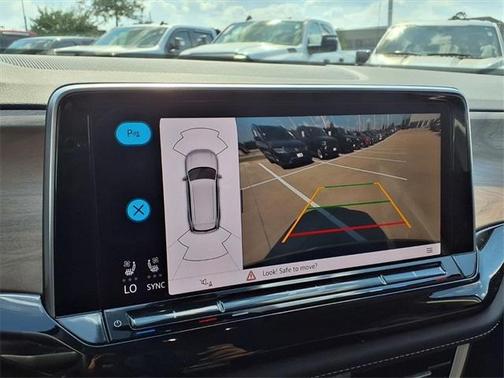2025 Volkswagen Atlas 2.0T SE